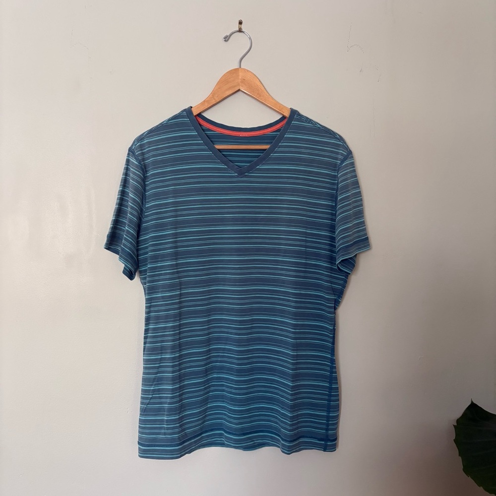 Lululemon Green Striped V-Neck Men's Shirt M